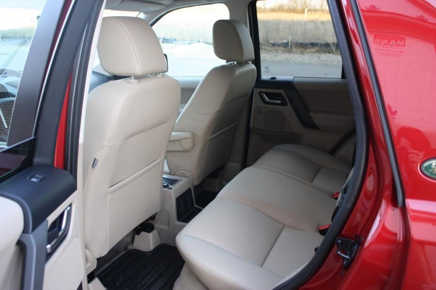  Land Rover LR2 HSE 2009 года  (фото 14 из 54)